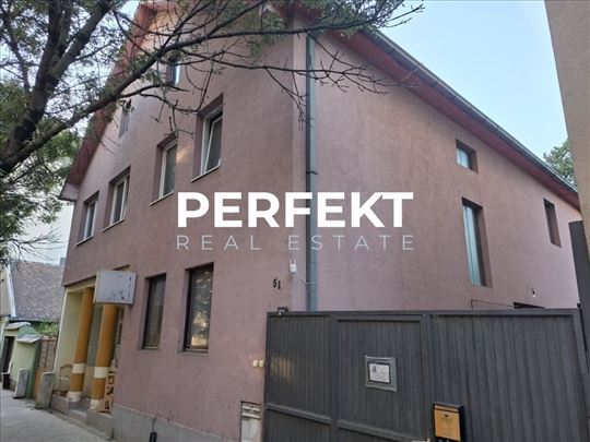 Centar, sprtana kuća 274m2 na 9,62 ari