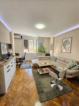Dorcol, 65m2, dvoriste, prijava boravka