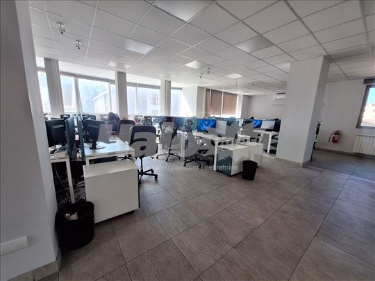 Izdajem PP, Centar, Gavrila Principa 57,lux,garaze