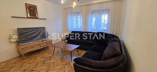 Odličan stan u kući sa zasebnim ulazom ID#1335