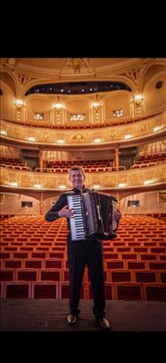 Podučavanje klavirske harmonike
