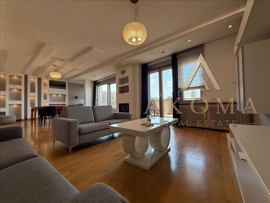 Premium Penthouse Stan od 180m2, 2 parkinga