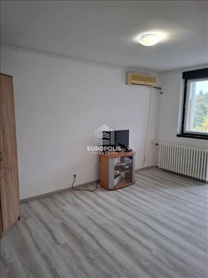 Uknjižen stan, Šumice ID#10486