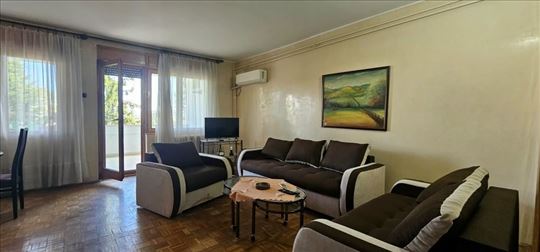 Dedinje - 80m2, trosoban, velika terasa ID#3018