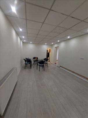Izdaje se poslovni prostor u strogom centru