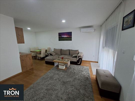 Jednosoban stan na šetalištu, 42m2