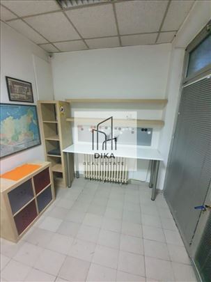 Lokal u Yubc na visokom prizemlju