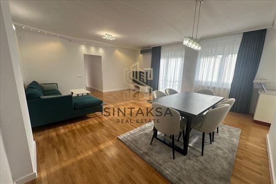 Luksuzan stan, Bulevar oslobođenja,105m2, garaža