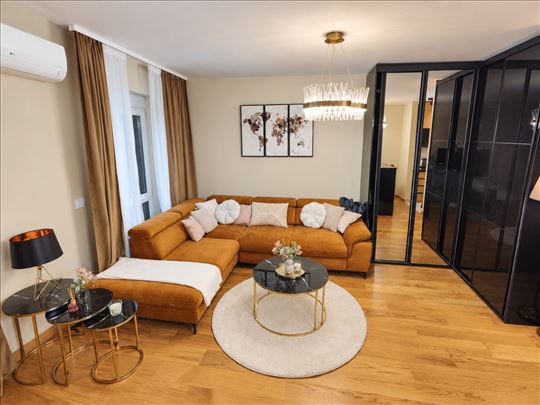 Savada 3, lux stan, teresa sa đakuzijem, ID 26143