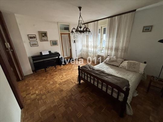 Uknjižen 4.0 stan - Vračar ID#4330
