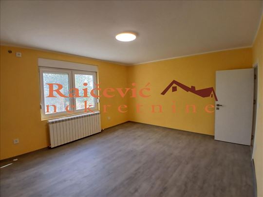 Bavanište - sređena kuća sa placem od 9 ari!