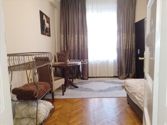 Crveni Krst, duplex, namešten