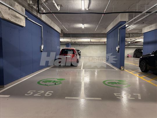 Garažno mesto sa elektro punjačem Novi Dorcol 