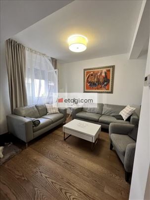 Komforan trosoban dupleks 80m2