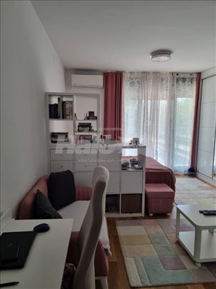 Nov moderan LUX stan 30m2/ Zemun Pregrevica
