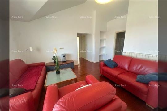 Poreč – Prostrani penthouse s velikom terasom i p