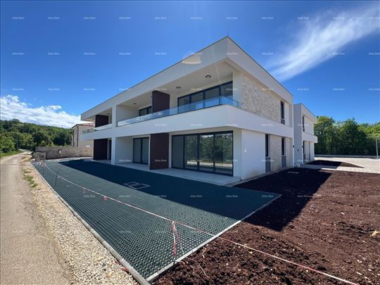 Prodaja - Stan u izgradnji s vrtom i parkirnim mje