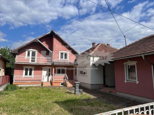 Prodajem renoviranu kucu 350m2 u Sijecem polju