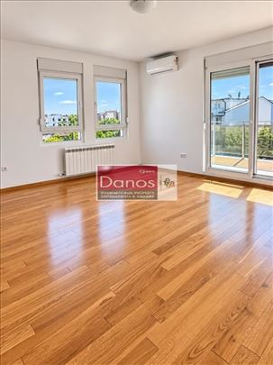 Useljiva novogradnja u Batajnici – 82 m², mogućnos
