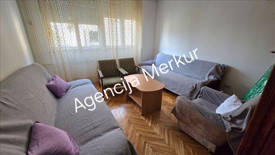 Garsonjera 25m2 u Obilićevoj