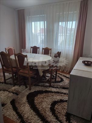 Izdajem stan na Kablaru - Novi Banovci
