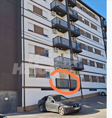 Izdajem stan u Novom Zelezniku 