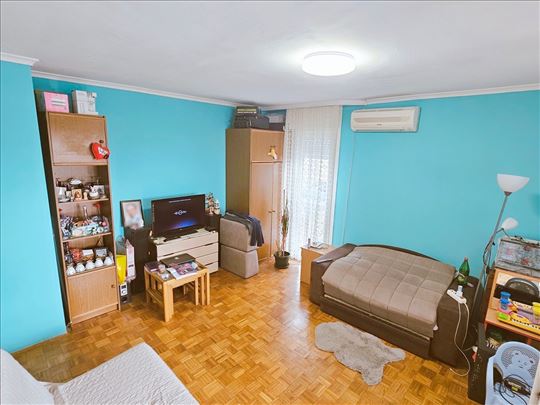 Na prodaju stan 71m2, Zemun, Prvomajska