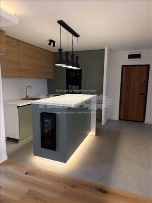 NOV- Lux - stan 79m2 - tri spavace sobe -Blok 61