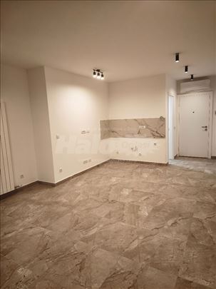 Nov prostor od 30m2 - za stanovanje ili posao