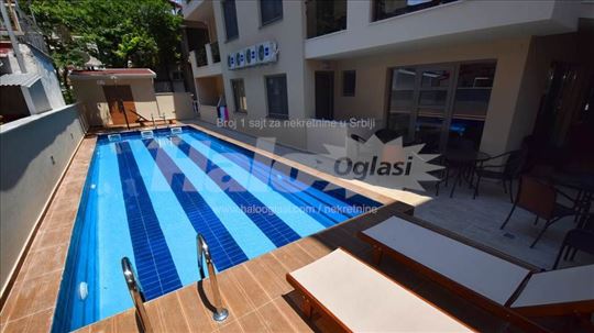 Paralija,Novogradnja apartmani i Starogradnja