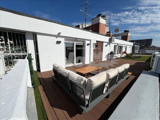 Penthouse 110+100m2 terasa, sa garažom