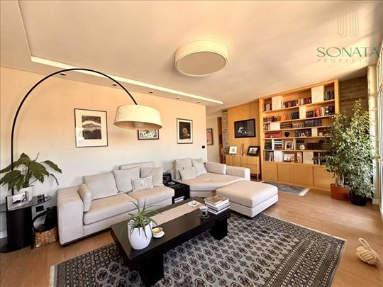 Penthouse sa pogledom na Crkvu Sv. Marka