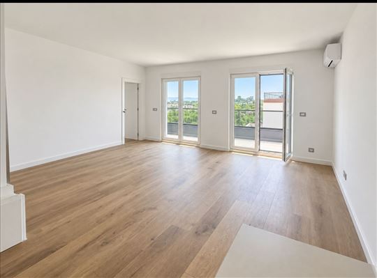 Vidikovac, 95 m2, 3.0, nov, LUX