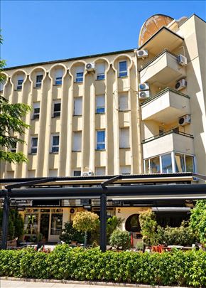 Banovo brdo,Poźeška,kod crkve,56 m2,2.0