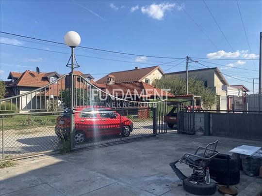 Borča - 260m2, 5 ari, uknjižena, sama na placu ID#