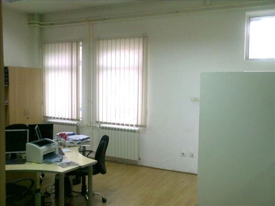 Dorćol, Strahinjića Bana 104 m² čistog potencijala