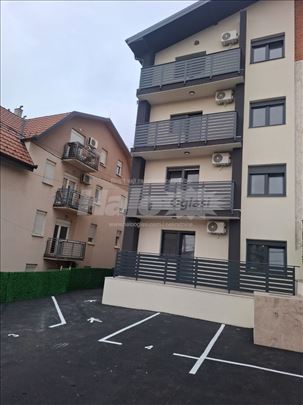 Lux stan u Kaluđerici 40 m2 , uknjižen 