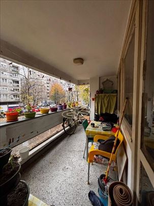 Prodaja stana 90m2, 160000e Dom zdravlja