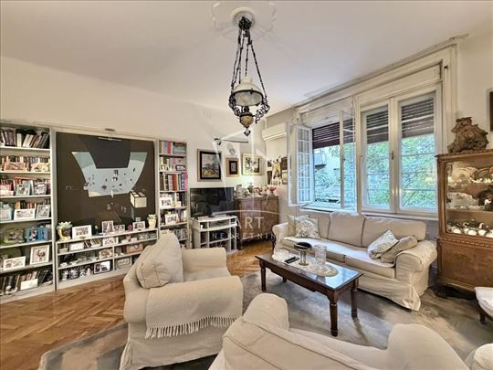 Autentičan 9.0 salonac, mereno 212m2 ID#15664