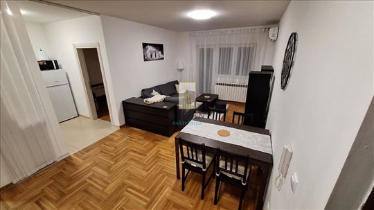 Cvetkova pijaca, namešten, odmah useljiv