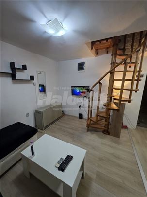 Izdajem dupleks 32m², dvorišni stan, Svetog Nikole