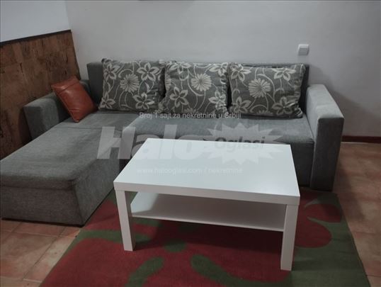 Izdajem stan 35 m2