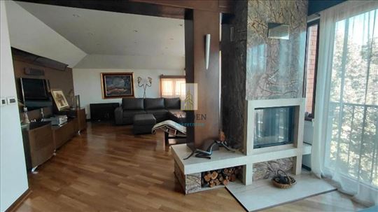 Lux dupleks 163m2,Kalenić pijaca