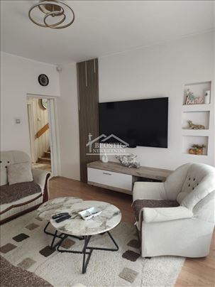 Stara Pazova - Centar - 189m2 + 7.79a ID#25954
