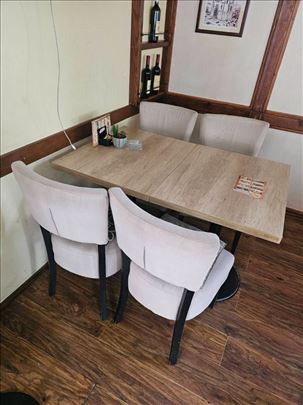 Stolovi i stolice za kafe restoran