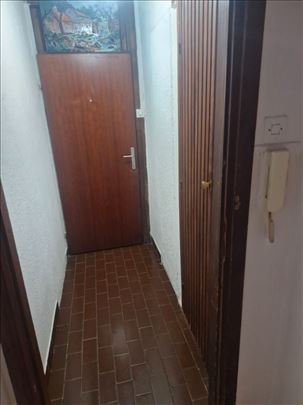 Garsonjera, Kotež 2