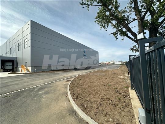 Izdajemo 3.353 m² magacinskog prostora !