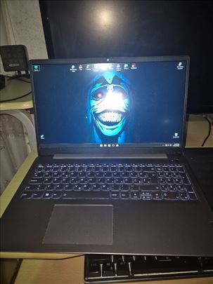 Lenovo IdeaPad 3 Ryzen 7 5825U, 16GB RAM, 512GB SS