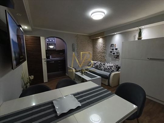 Beograd, Banovo Brdo, Stan, 2.0, 60m2