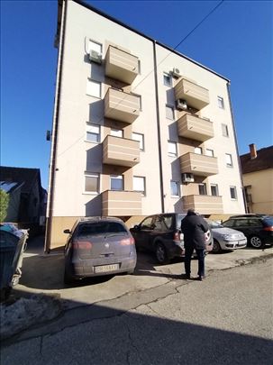 Borča, Banatska, 42m2, dvosoban,1/3,TA